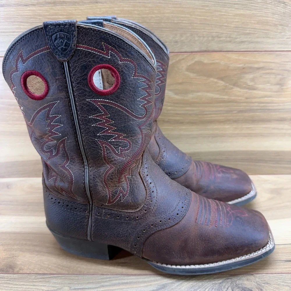 Ariat Heritage Roughstock Kids Youth Size 5.5 Western‎ Boots Square Toe